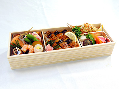 穴子寿司と旬味の弁当 白鷺館