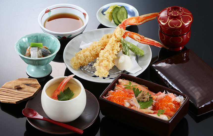 かに天婦羅とかに重御膳 白鷺館