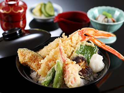 かに天丼　白鷺館